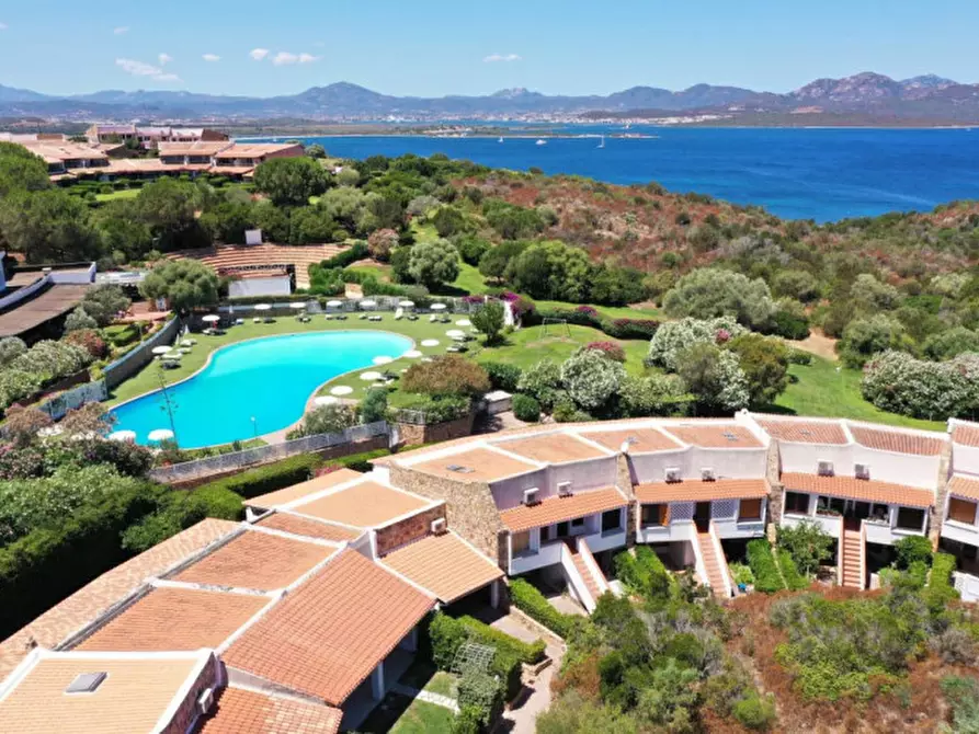 Immagine 33 di Villetta a schiera in vendita  in via fontana umbrina a Olbia