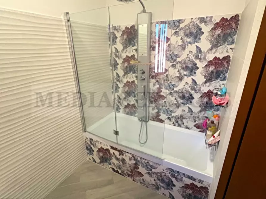 Immagine 26 di Appartamento in vendita  in via Gravellona n° 32 a Vigevano