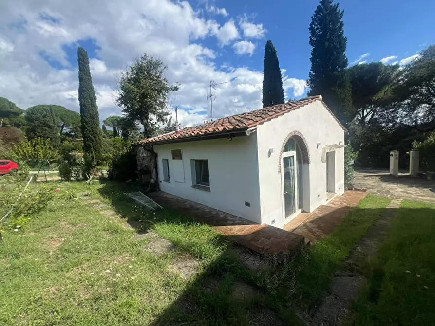 Immagine 1 di Casa indipendente in affitto  in VIA GABRIELE D'ANNUNZIO 26 a Firenze