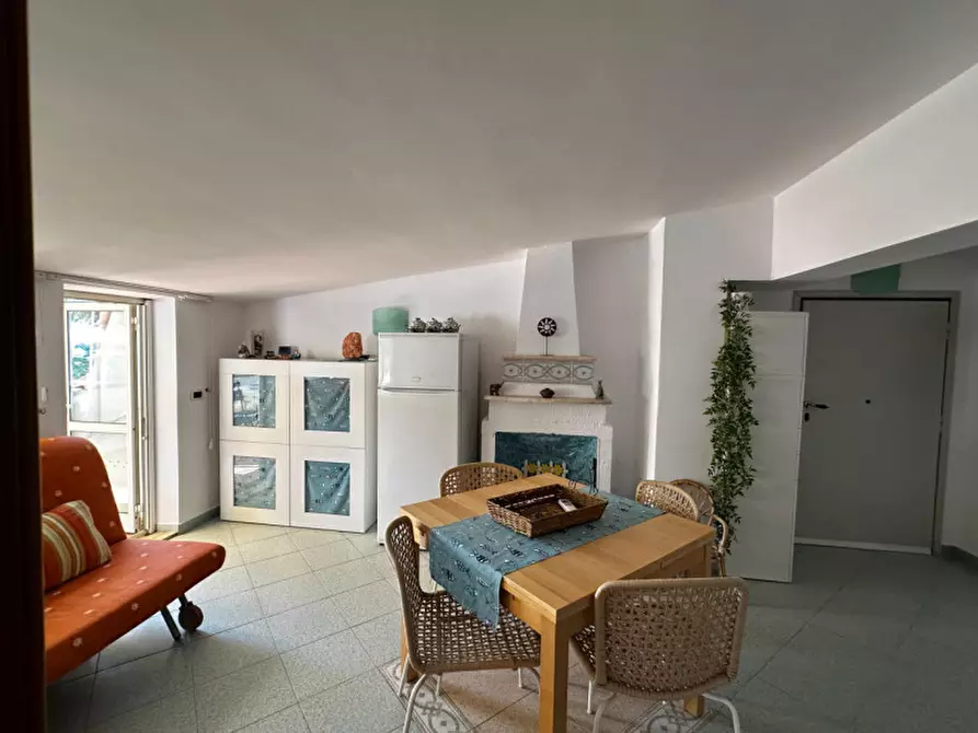 Immagine 4 di Appartamento in vendita  in contrada botterio a Montauro