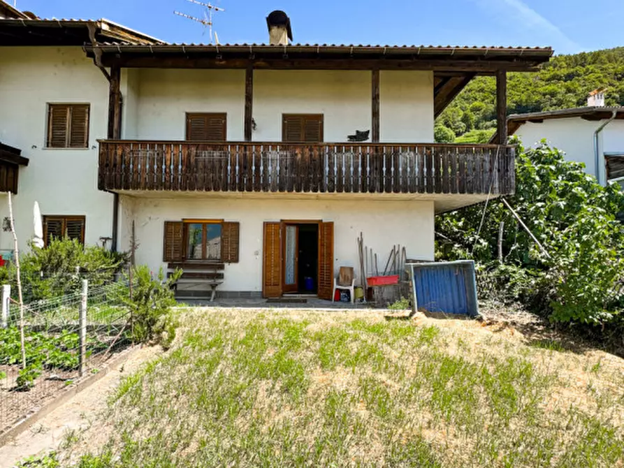 Immagine 1 di Villetta a schiera in vendita  in Kalteggstraße - Via Kaltegg a Montagna .Montan.