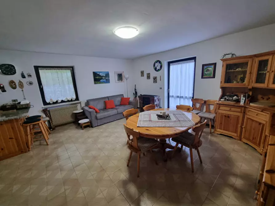 Immagine 1 di Appartamento in vendita  a Predaia