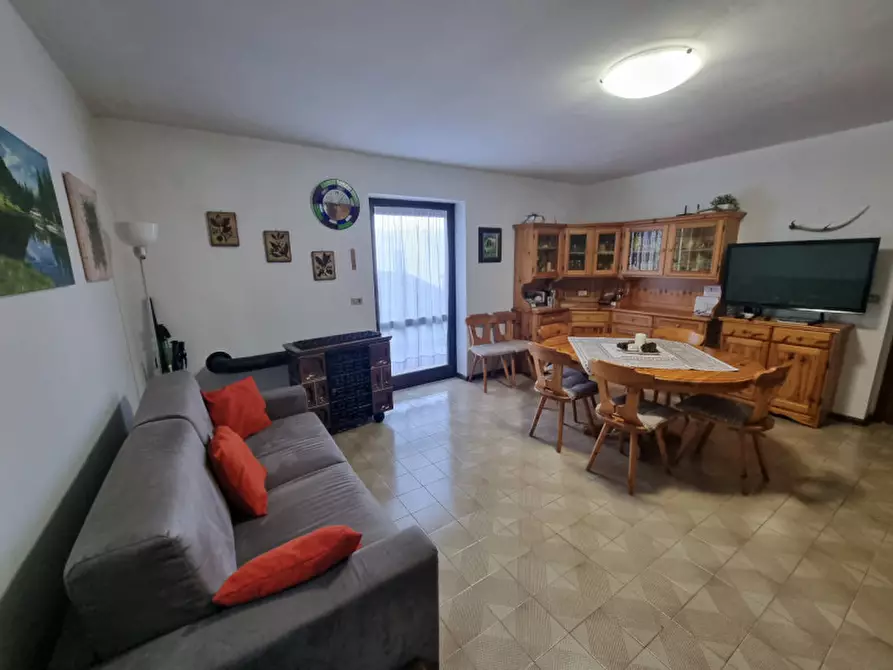 Immagine 2 di Appartamento in vendita  a Predaia