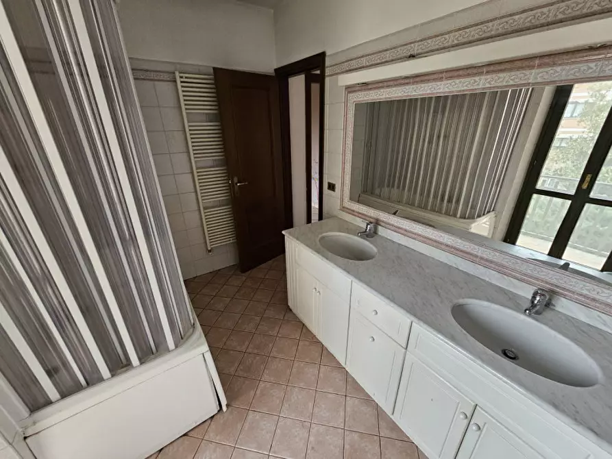 Immagine 28 di Villa in vendita  in Via Monsignor Bugnano 12 a Villafranca D'asti