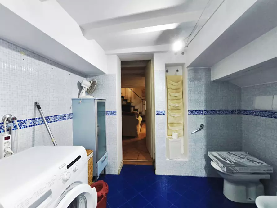 Immagine 7 di Appartamento in vendita  in Via delle Belle Arti a Bologna