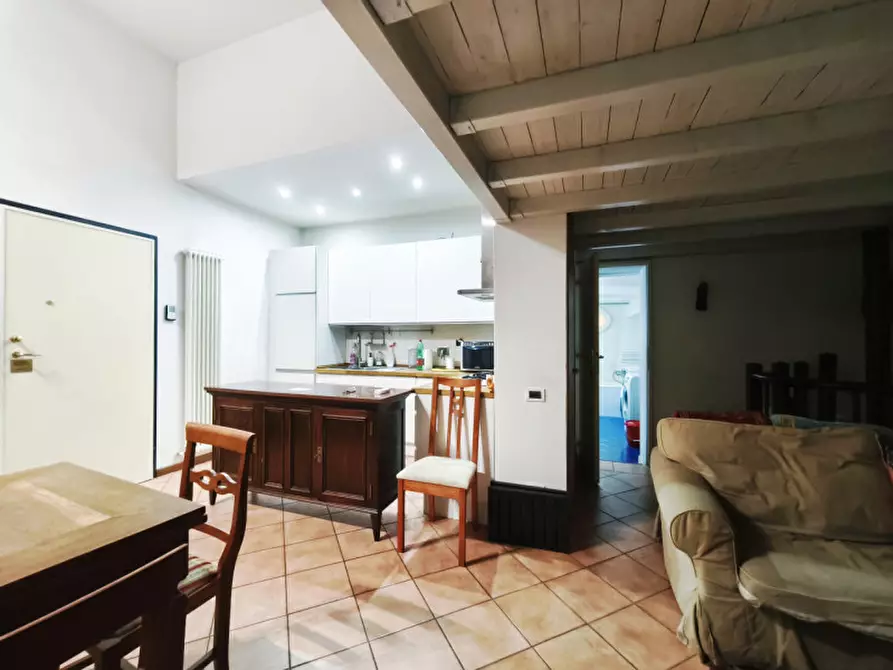 Immagine 11 di Appartamento in vendita  in Via delle Belle Arti a Bologna