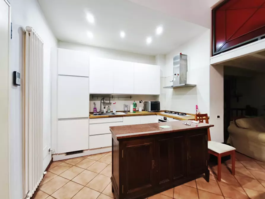 Immagine 13 di Appartamento in vendita  in Via delle Belle Arti a Bologna