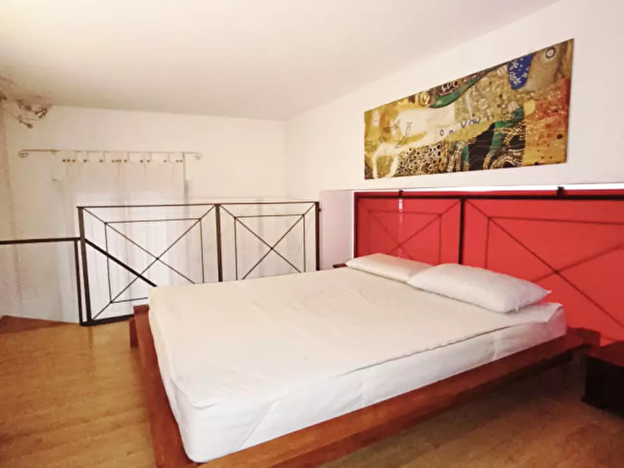 Immagine 17 di Appartamento in vendita  in Via delle Belle Arti a Bologna