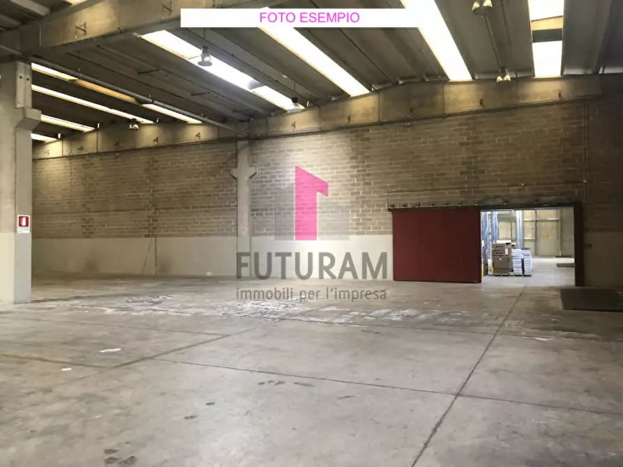 Immagine 4 di Capannone industriale in affitto  in via volta a Limena