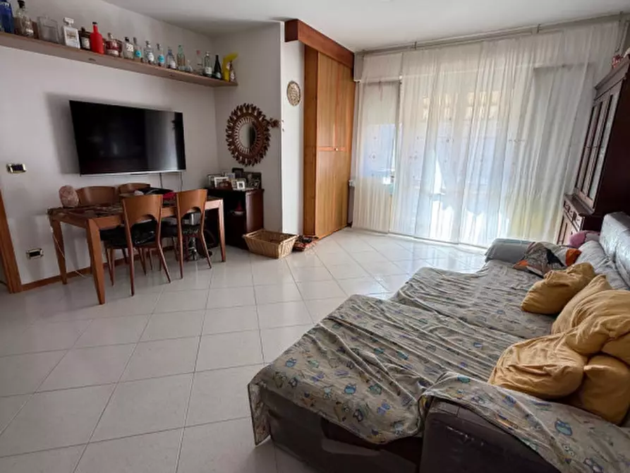 Immagine 1 di Appartamento in vendita  in Via delle Mimose a Senigallia