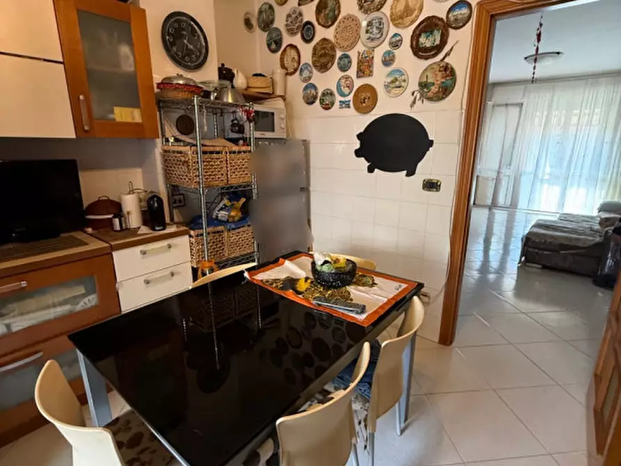 Immagine 5 di Appartamento in vendita  in Via delle Mimose a Senigallia