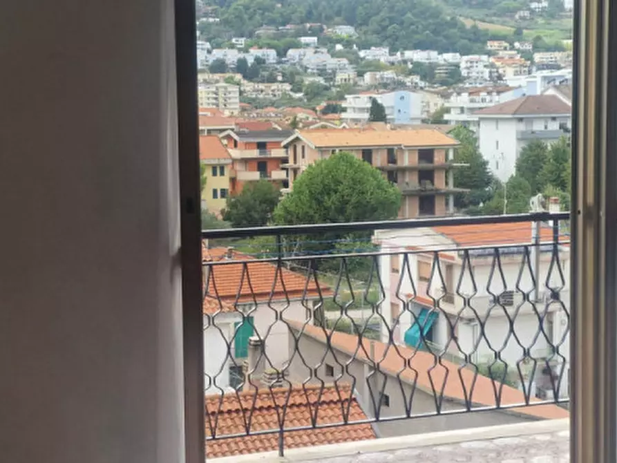 Immagine 6 di Appartamento in affitto  in Via Lago di Carezza a Montesilvano