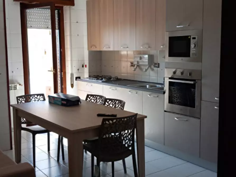 Immagine 5 di Camera in affitto  in Traversa privata Tommaso de Amicis 29 a Napoli