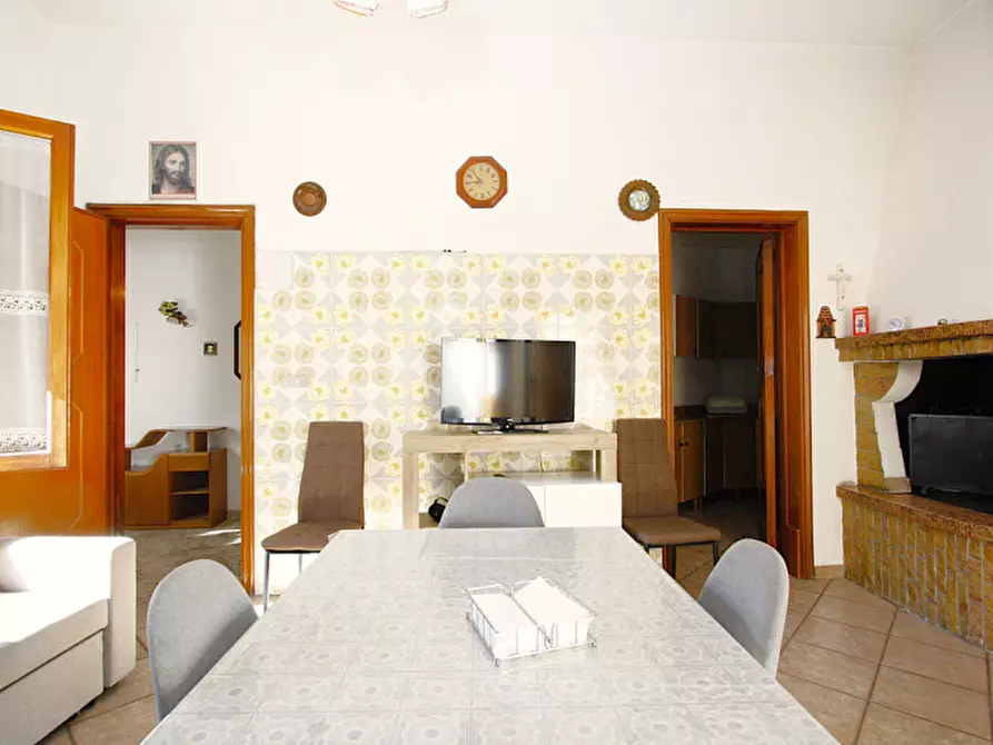 Immagine 6 di Appartamento in vendita  in Via Don Carlo Gnocchi a Parabita