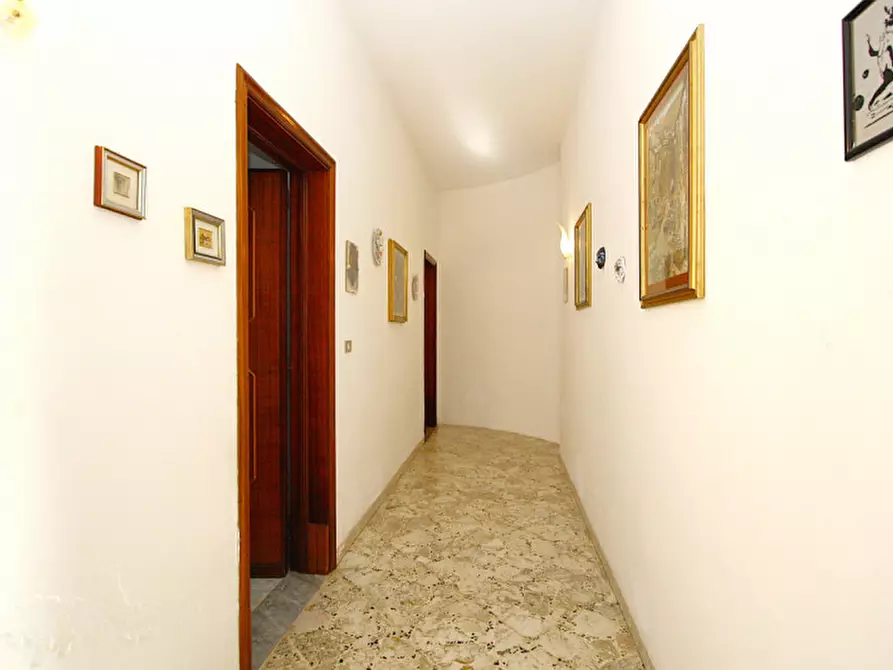 Immagine 11 di Appartamento in vendita  in Via Don Carlo Gnocchi a Parabita