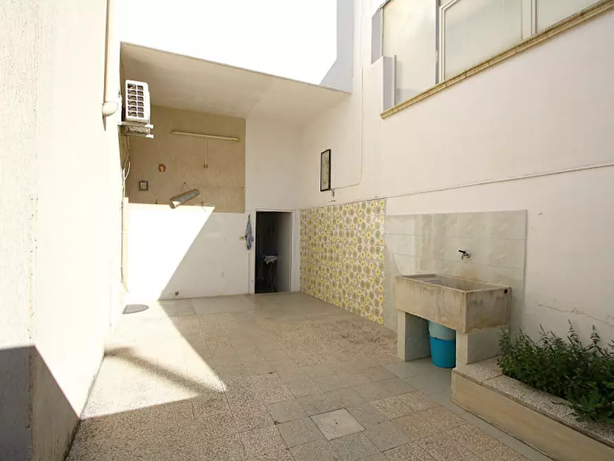 Immagine 32 di Appartamento in vendita  in Via Don Carlo Gnocchi a Parabita