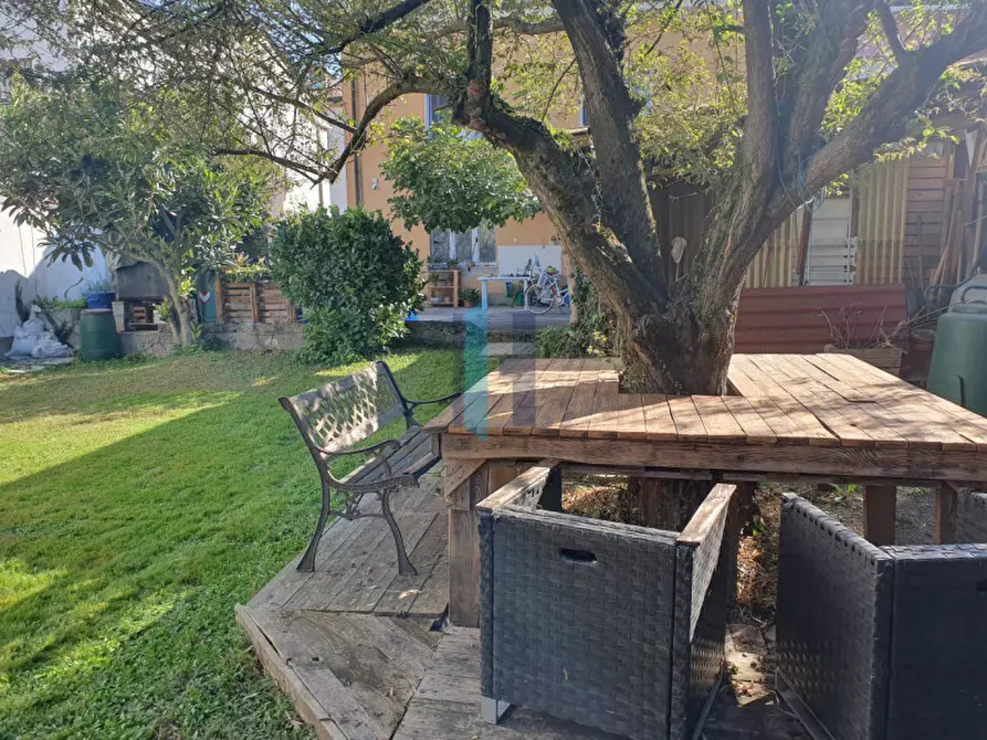 Immagine 2 di Casa bifamiliare in vendita  in Via Luigi Bay a Lodi