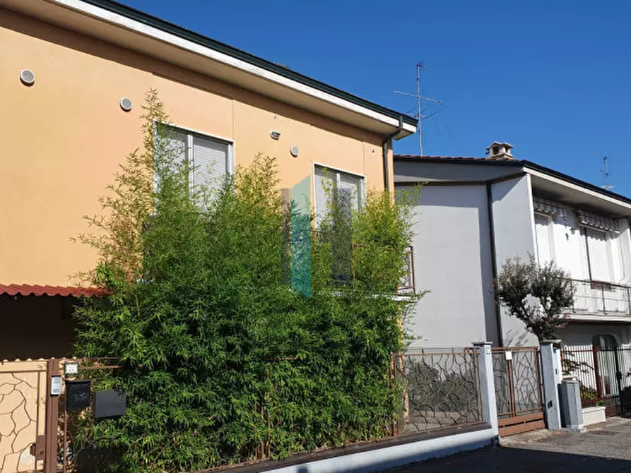 Immagine 42 di Casa bifamiliare in vendita  in Via Luigi Bay a Lodi