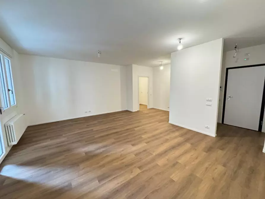 Immagine 1 di Appartamento in vendita  in Via Giovanni Verga a Treviso