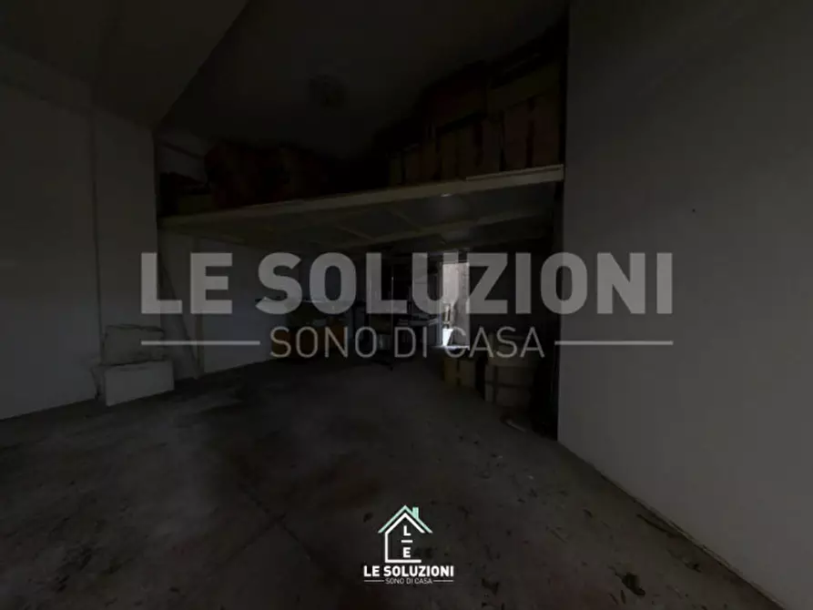 Immagine 3 di Garage in vendita  in Via Arrigo Boito a Putignano