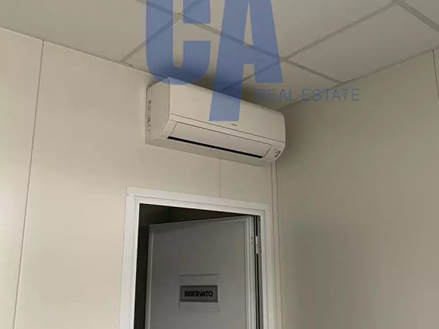 Immagine 5 di Magazzino in affitto  in VIA MILANO a Segrate