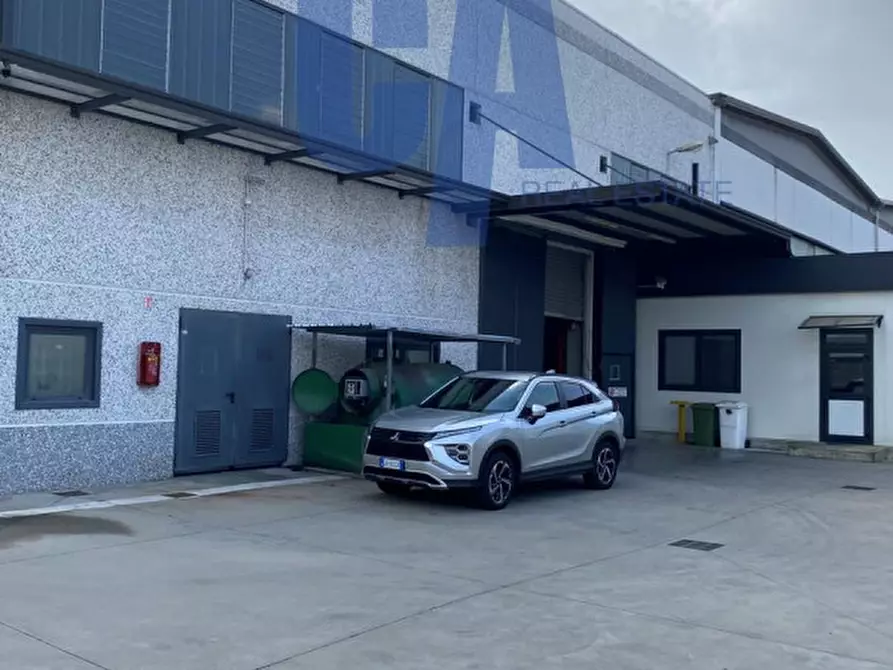 Immagine 11 di Laboratorio in affitto  in VIA MILANO a Segrate