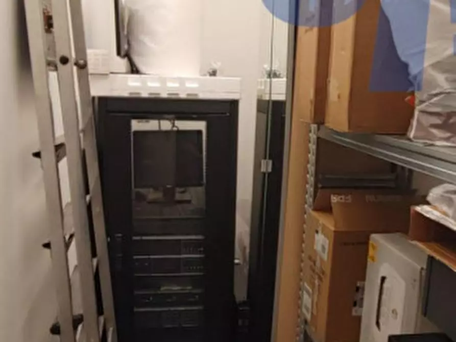 Immagine 18 di Ufficio in affitto  in VIA TURATI FILIPPO a Milano