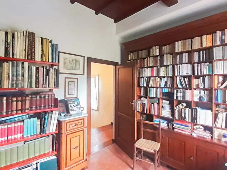 Immagine 18 di Rustico / casale in vendita  a San Giuliano Terme