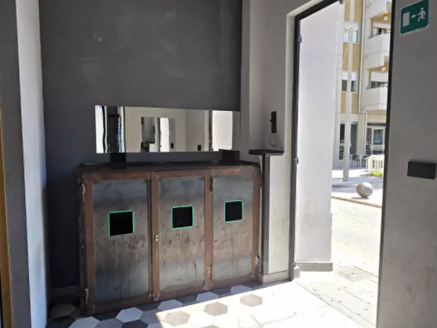 Immagine 8 di Negozio in vendita  in Via Matteo Nardi,44 a Milazzo