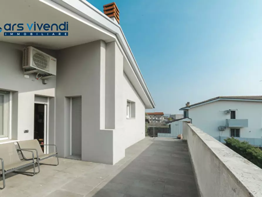 Immagine 9 di Villa in vendita  in Via Luigi Martelli a San Giovanni Lupatoto