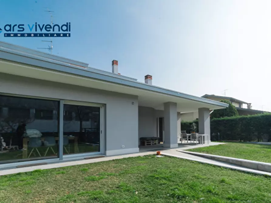 Immagine 12 di Villa in vendita  in Via Luigi Martelli a San Giovanni Lupatoto