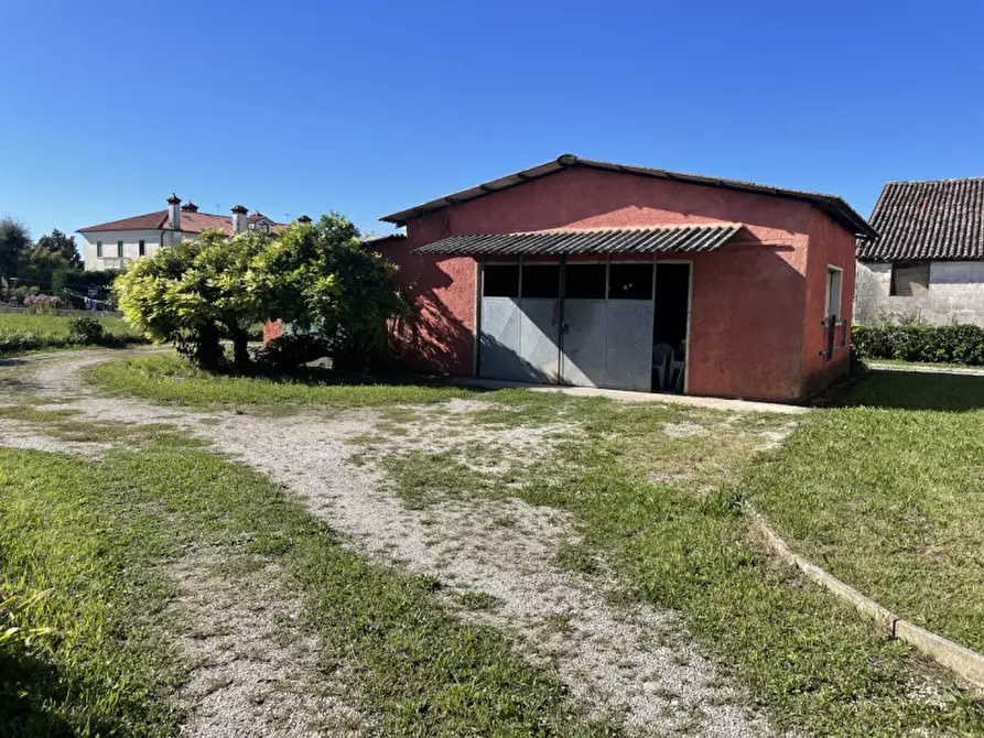 Immagine 11 di Terreno in vendita  in Via Giorgione a Asolo