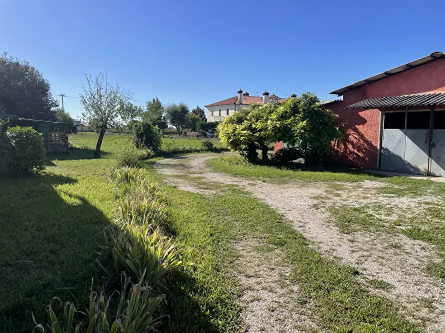 Immagine 12 di Terreno in vendita  in Via Giorgione a Asolo