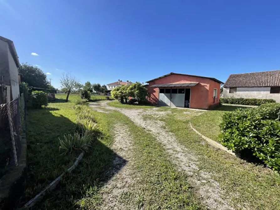 Immagine 15 di Terreno in vendita  in Via Giorgione a Asolo