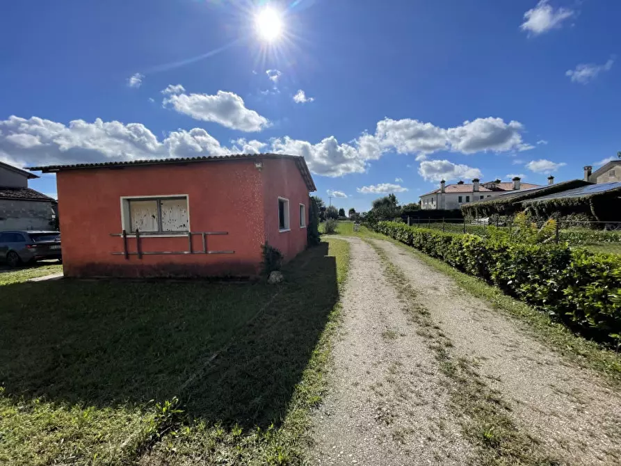 Immagine 16 di Terreno in vendita  in Via Giorgione a Asolo