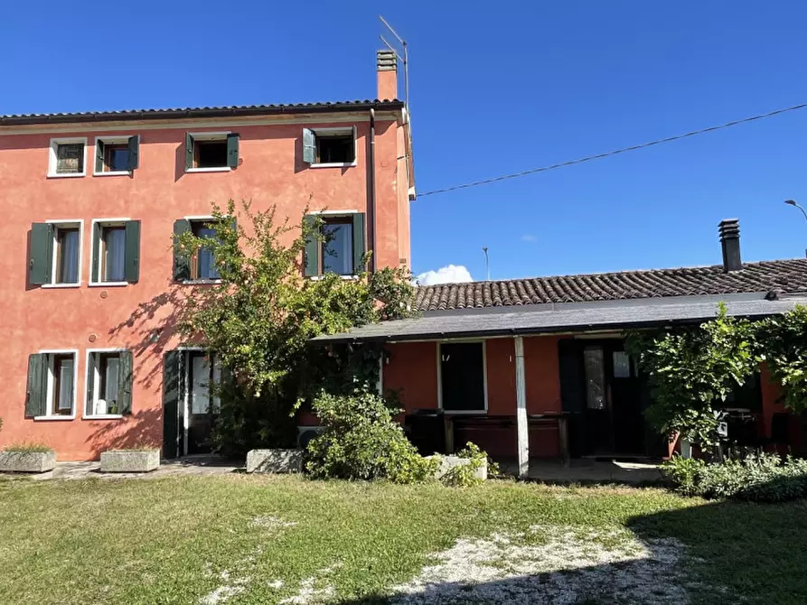 Immagine 4 di Villetta a schiera in vendita  in Via Giorgione a Asolo