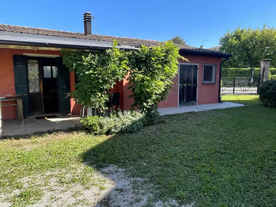 Immagine 5 di Villetta a schiera in vendita  in Via Giorgione a Asolo