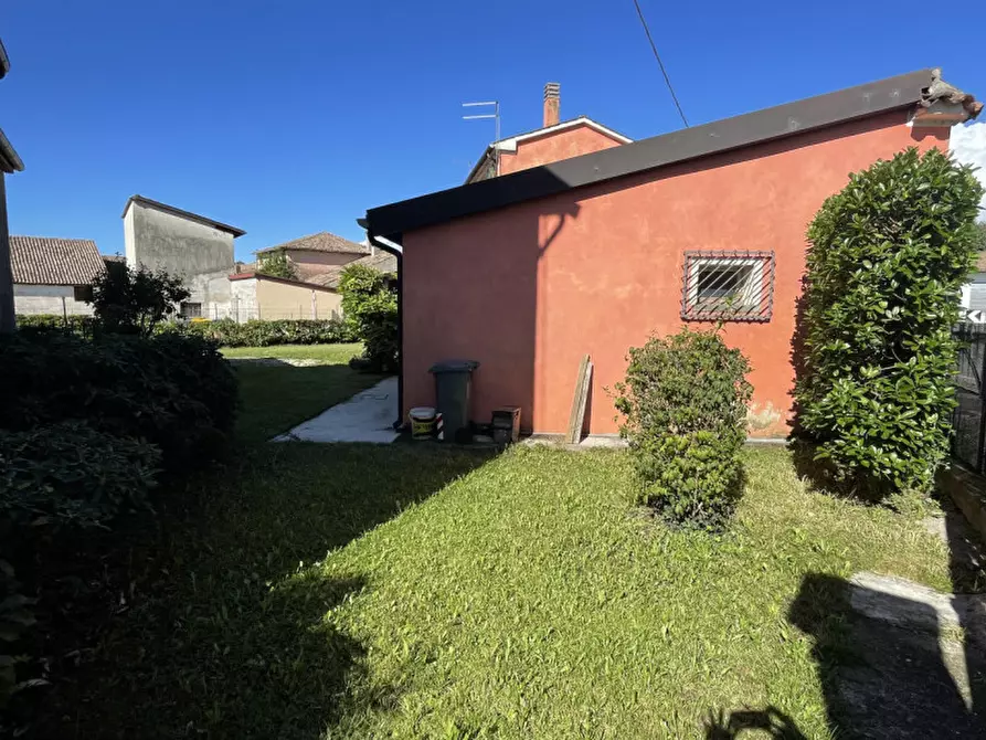 Immagine 8 di Villetta a schiera in vendita  in Via Giorgione a Asolo