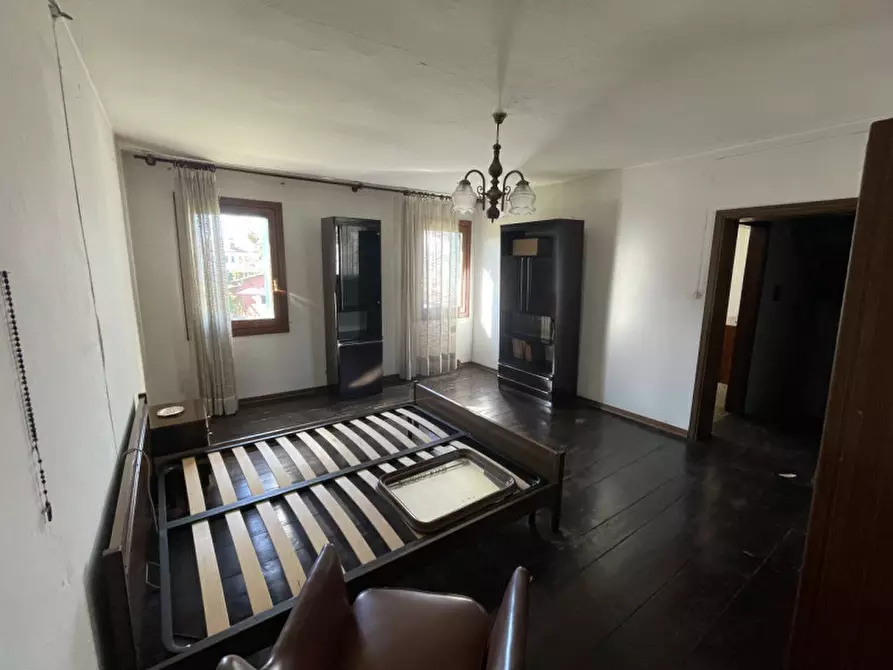 Immagine 21 di Villetta a schiera in vendita  in Via Giorgione a Asolo