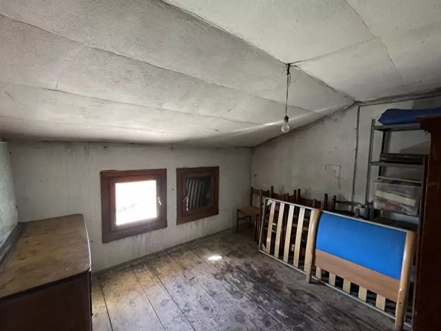 Immagine 22 di Villetta a schiera in vendita  in Via Giorgione a Asolo