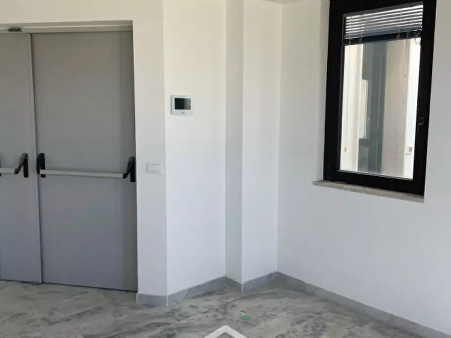 Immagine 9 di Ufficio in vendita  in viale otranto,65 a Lecce