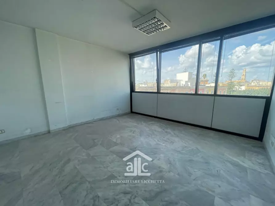 Immagine 10 di Ufficio in vendita  in viale otranto,65 a Lecce