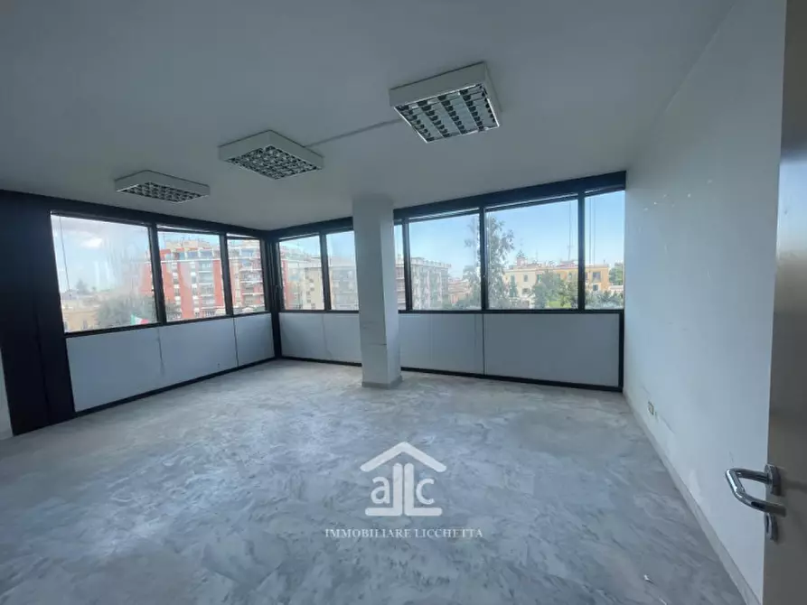 Immagine 24 di Ufficio in vendita  in viale otranto,65 a Lecce