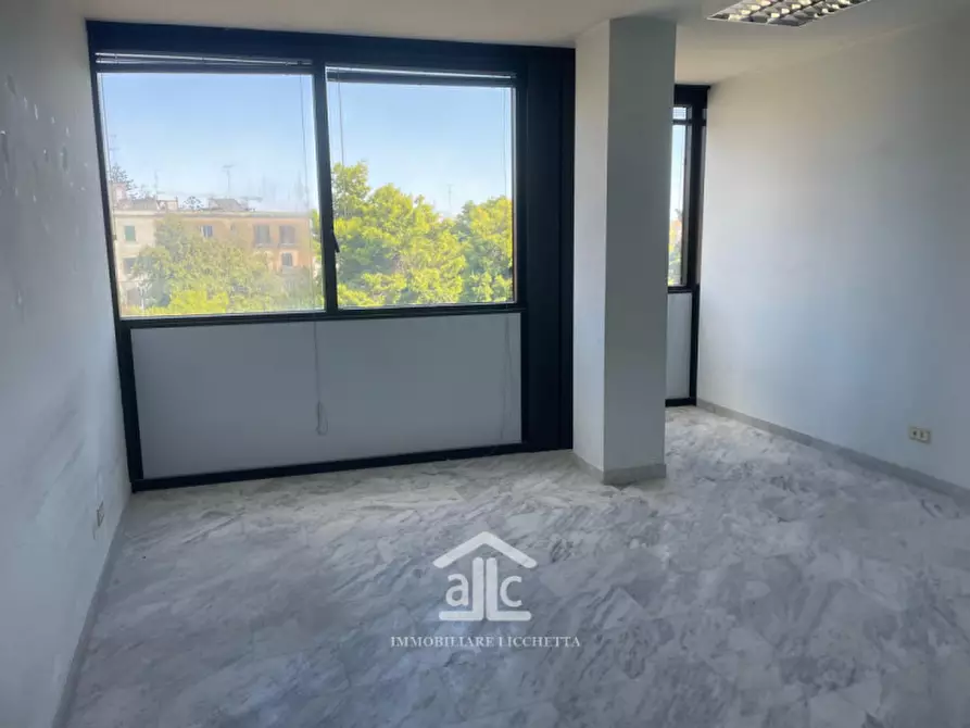 Immagine 31 di Ufficio in vendita  in viale otranto,65 a Lecce