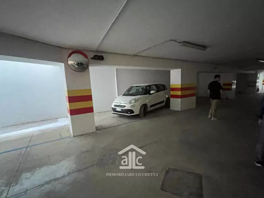 Immagine 44 di Ufficio in vendita  in viale otranto,65 a Lecce