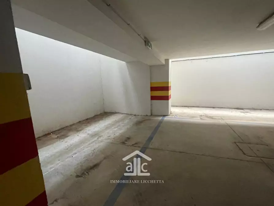 Immagine 45 di Ufficio in vendita  in viale otranto,65 a Lecce