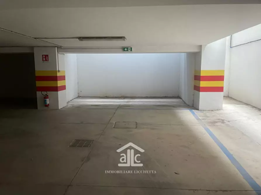 Immagine 46 di Ufficio in vendita  in viale otranto,65 a Lecce