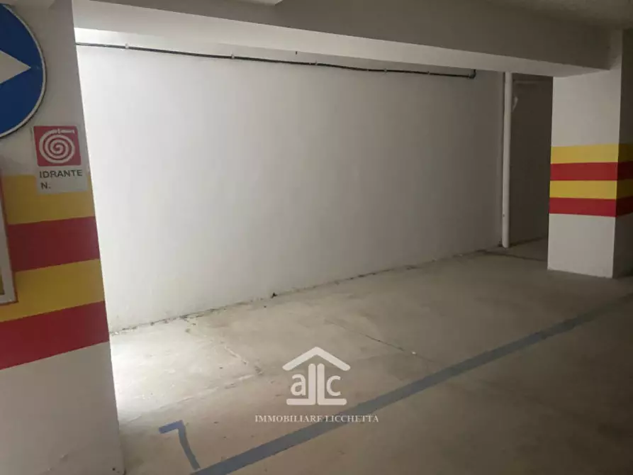 Immagine 48 di Ufficio in vendita  in viale otranto,65 a Lecce