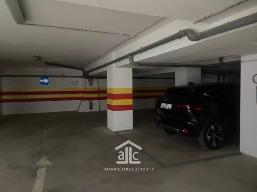 Immagine 49 di Ufficio in vendita  in viale otranto,65 a Lecce