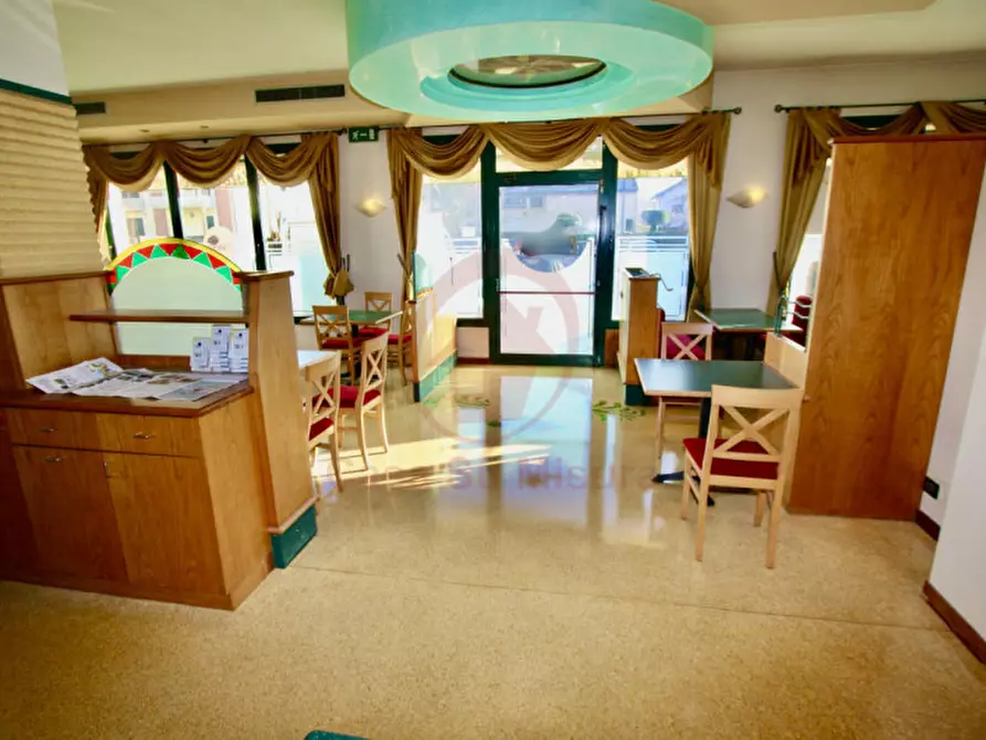 Immagine 10 di Attività commerciale in vendita  in Via XI Febbraio a Saonara